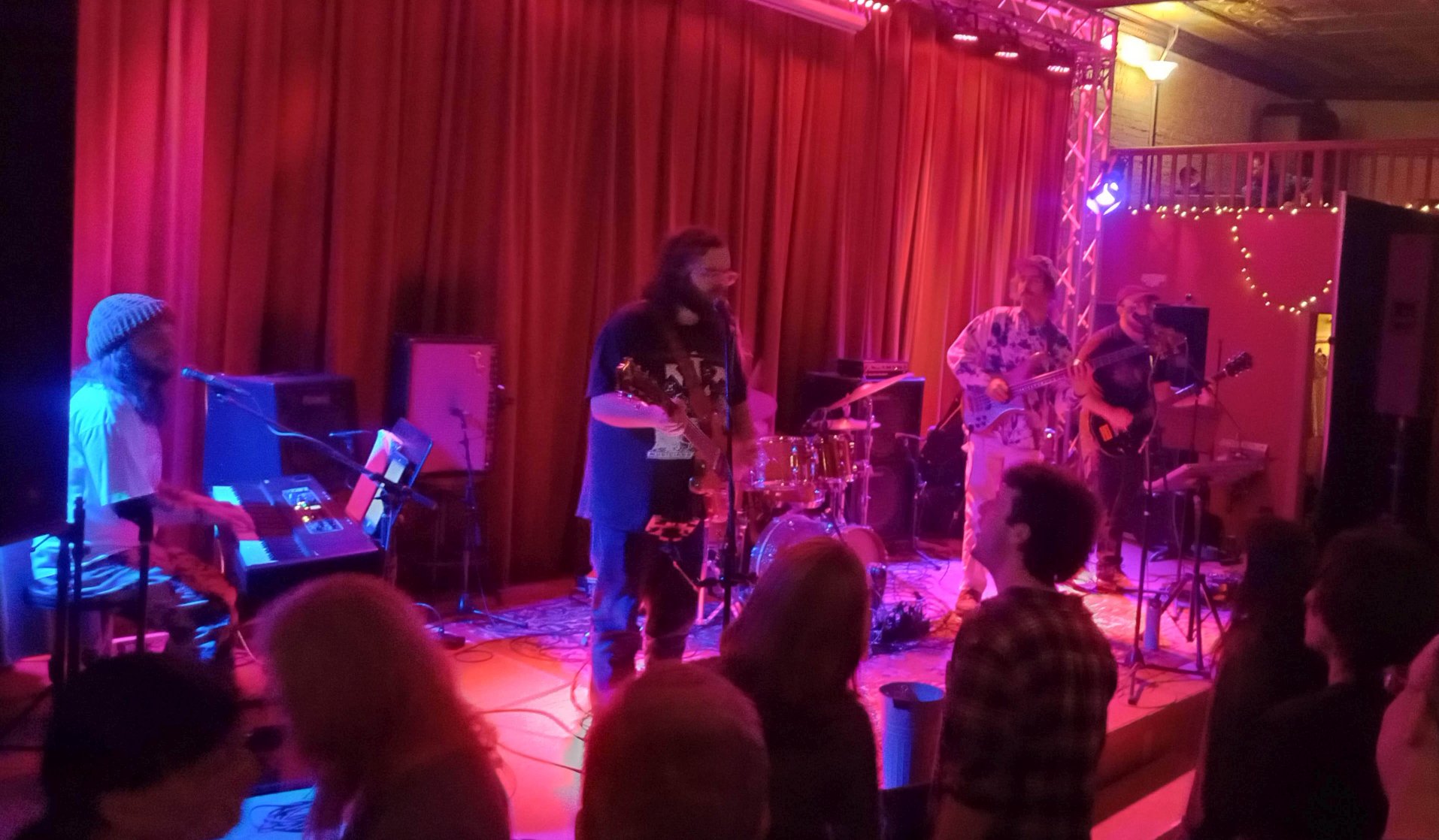 OwsleysOwls2026-02-13MarigoldTheaterEasthamptonMA (2).jpg